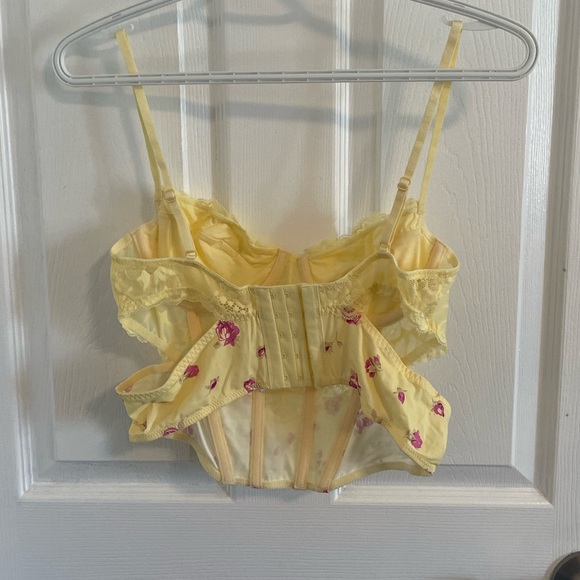 Glassons Floral Corset Top - Picture 2 of 2